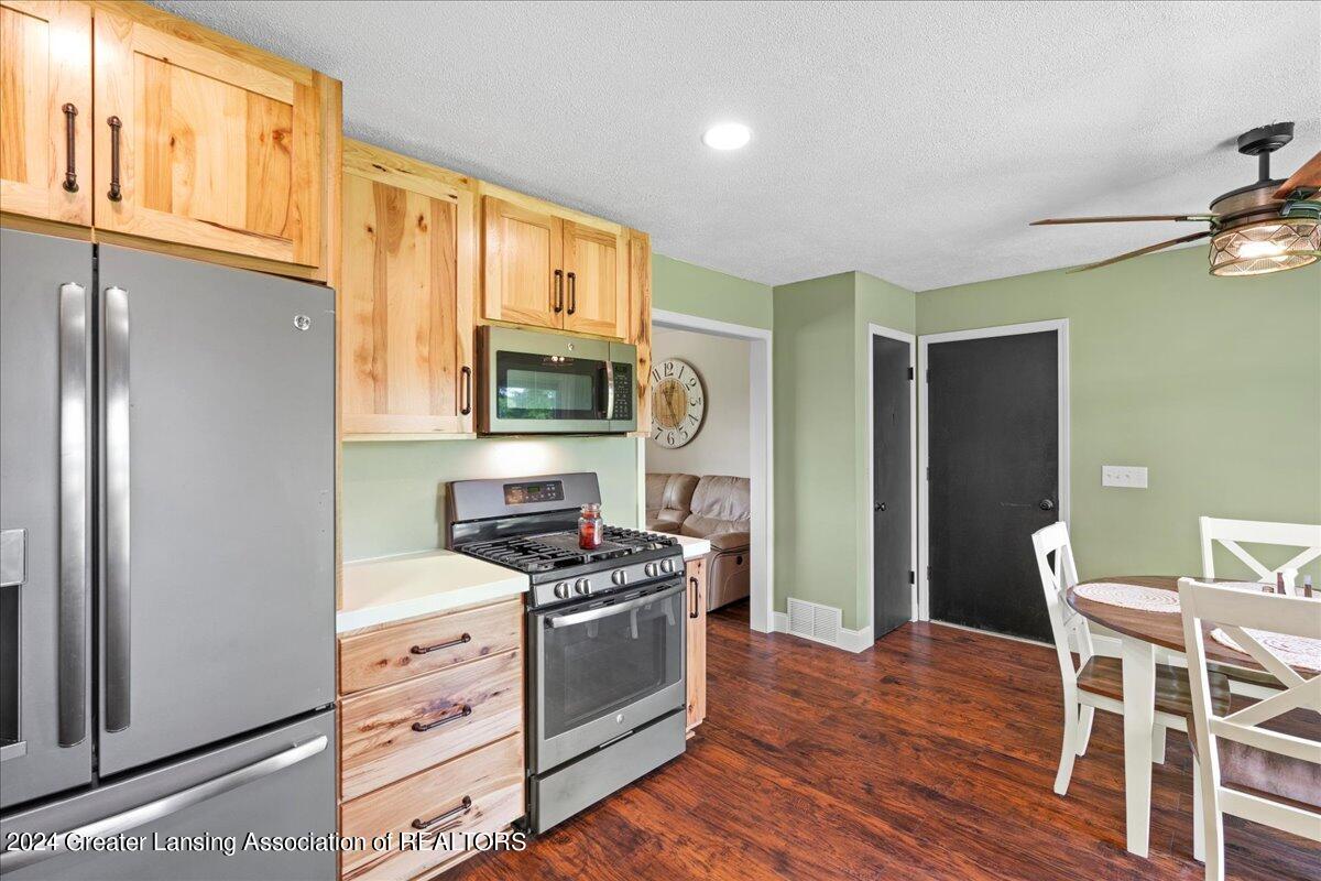 9358 West Cutler Road Eagle, MI 48822 - Photo 10 of 51 20-Media Jett - 18