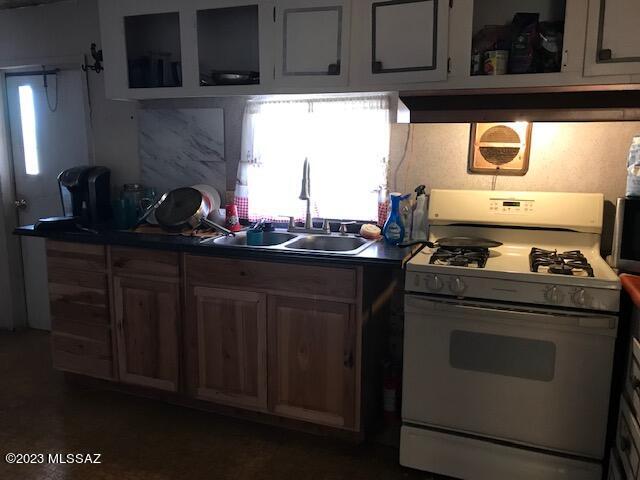 4340 West Elvado Road Tucson, AZ 85746 - Photo 6 of 11 Gallery Image 6