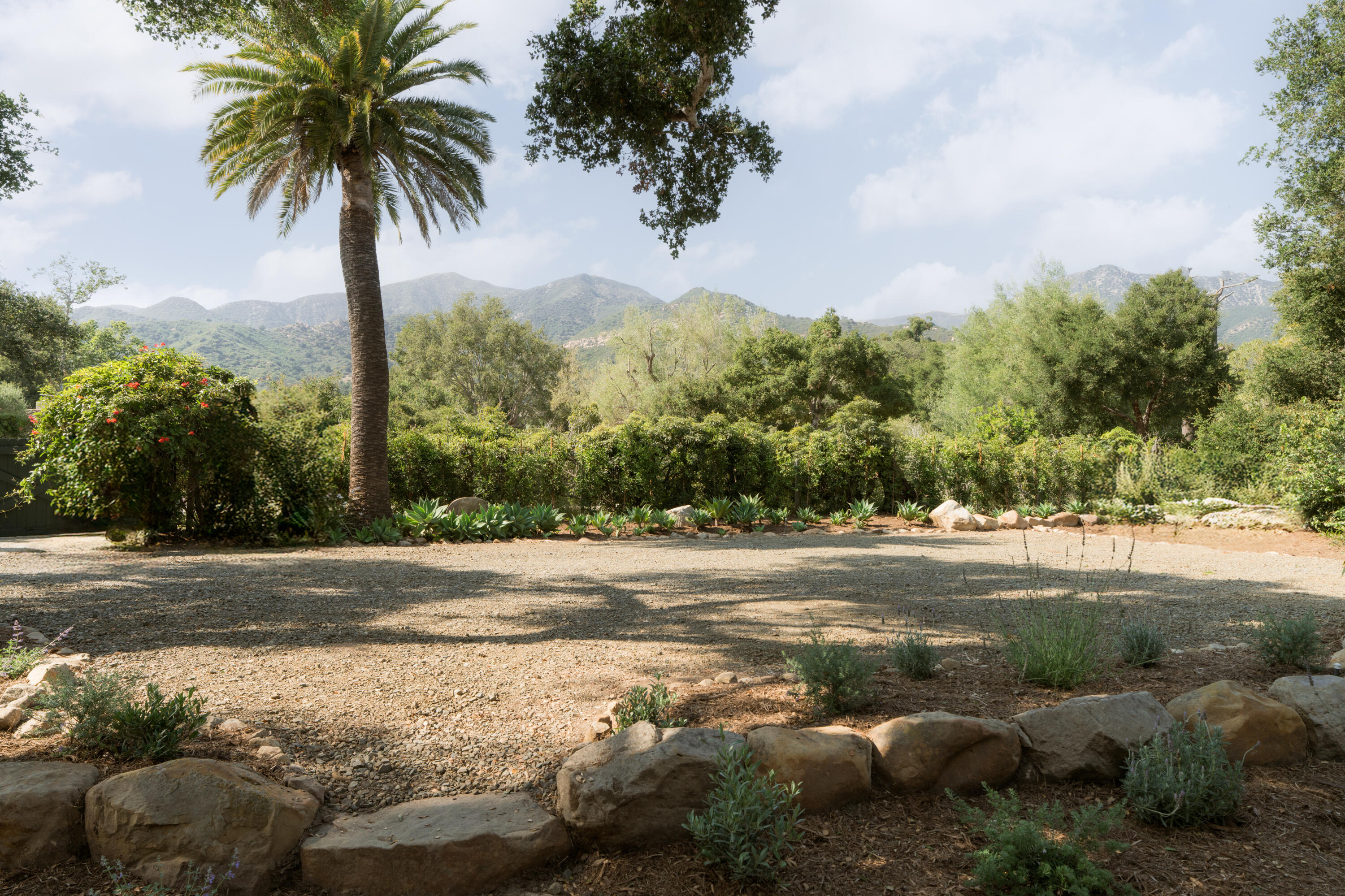 690 San Ysidro Road Montecito, CA 93108 - Photo 40 of 42