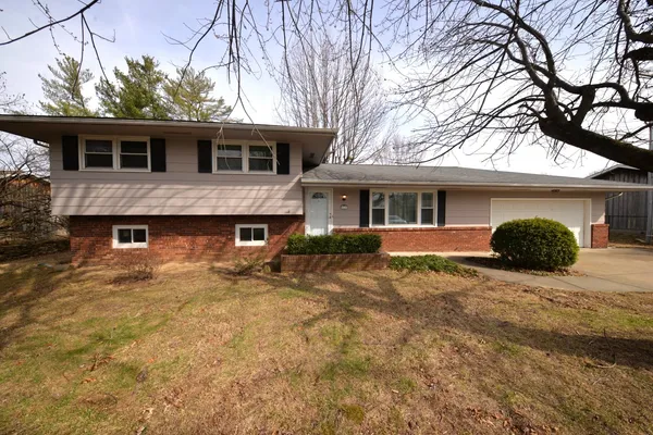 $215,000 | 412 North 42nd Street, Mount Vernon, IL 62864