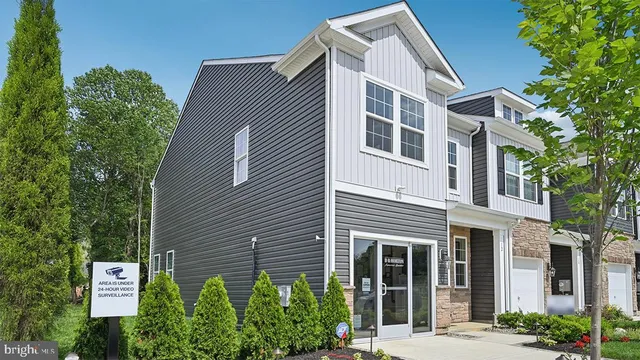 $356,175 | 32 Reagan Drive, Runnemede, NJ 08078