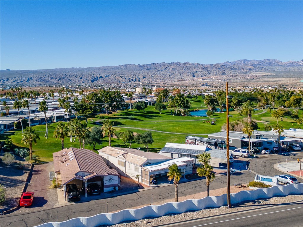 Wake up to sweeping fairway views ? lush greens, palm trees, and wide-open desert skies all in one glance.