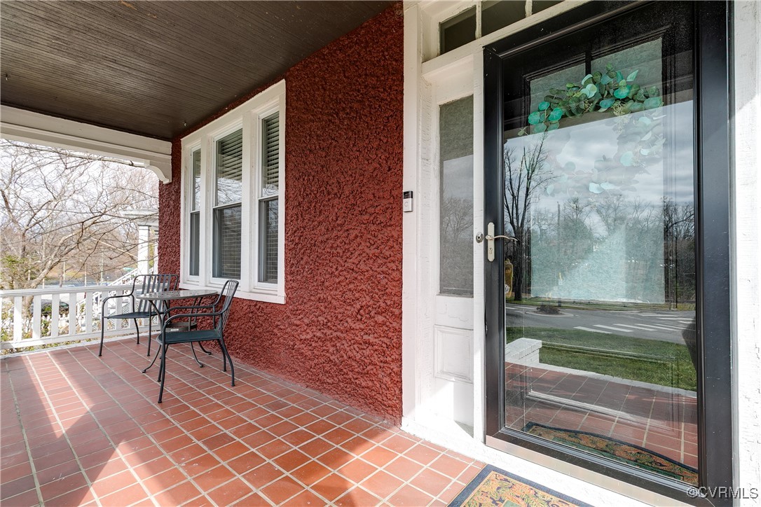 316 Overbrook Road Richmond, VA 23222 - Photo 2 of 33 Covered Front Porch