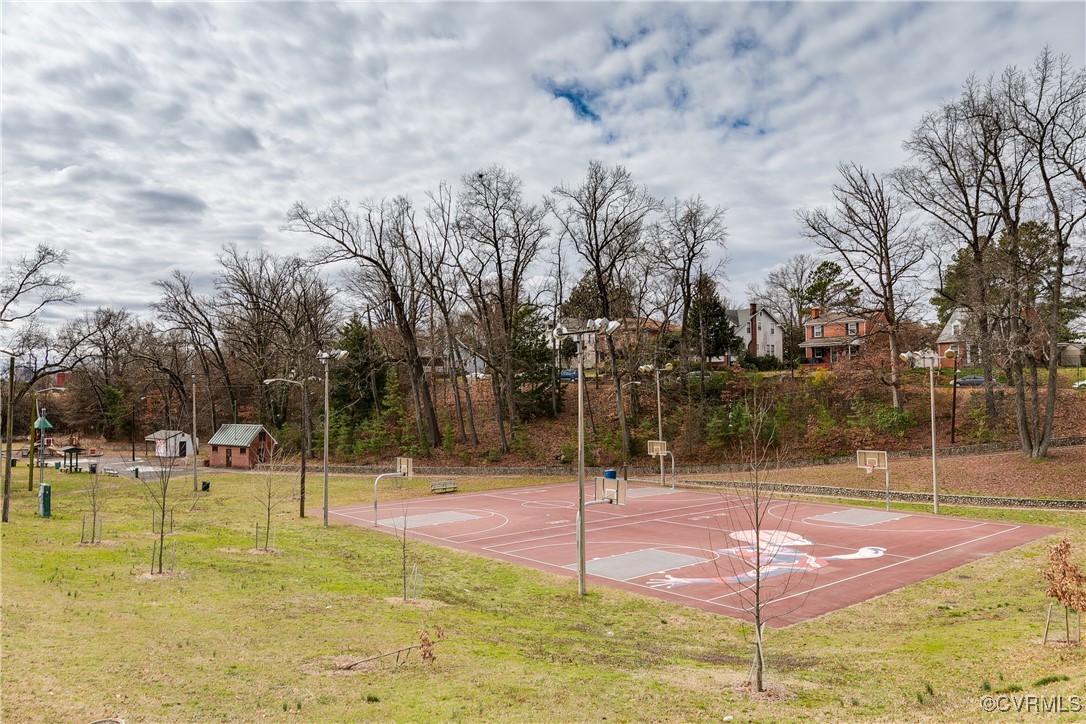 316 Overbrook Road Richmond, VA 23222 - Photo 33 of 33 Basketball Courts