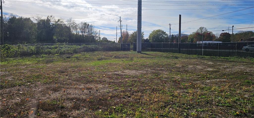 1310 Bells Ferry Road Marietta, GA 30066 - Photo 4 of 9 a view of an outdoor space and a yard