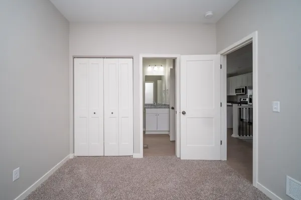 $307,435 | 632 Anjali Court, Unit L, Sycamore, IL 60178