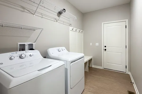 $307,435 | 632 Anjali Court, Unit L, Sycamore, IL 60178