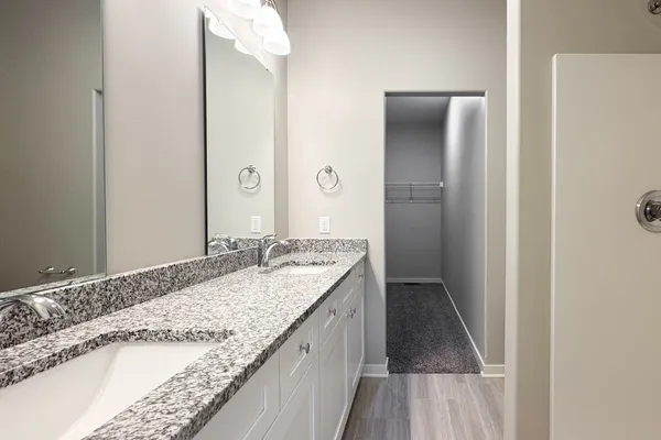 $307,435 | 632 Anjali Court, Unit L, Sycamore, IL 60178