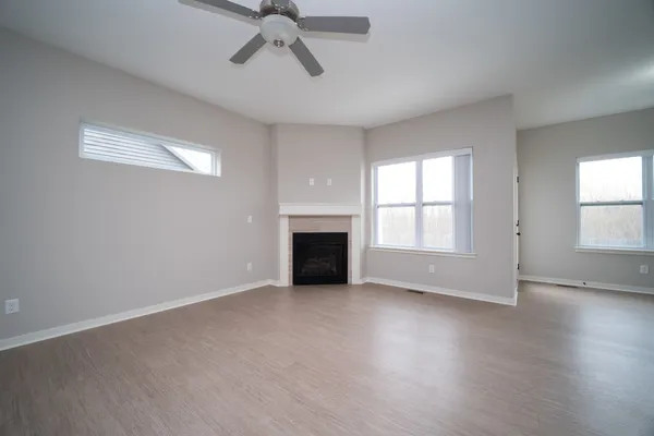 $307,435 | 632 Anjali Court, Unit L, Sycamore, IL 60178