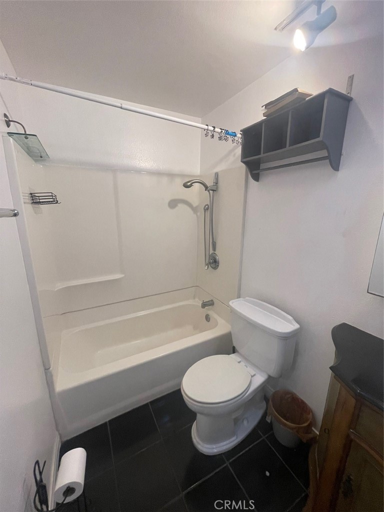 5800 Kanan Road, Unit 247 Agoura Hills, CA 91301 - Photo 11 of 16 a bathroom with a toilet and a shower