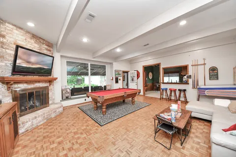 $650,000 | 722 Chevy Chase Circle, Sugar Land, TX 77478
