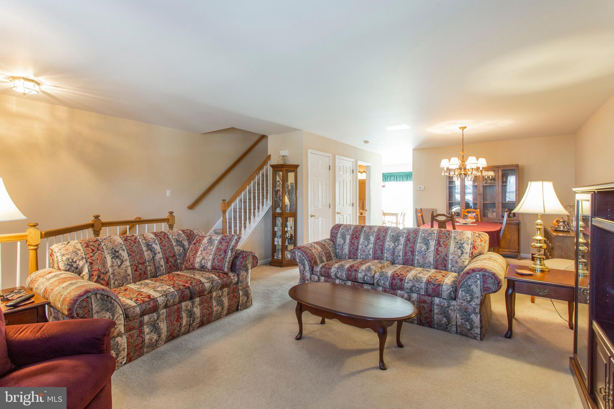 243 Springvalley Way Aston, PA 19014 - Photo 2 of 24 Gallery Image 2