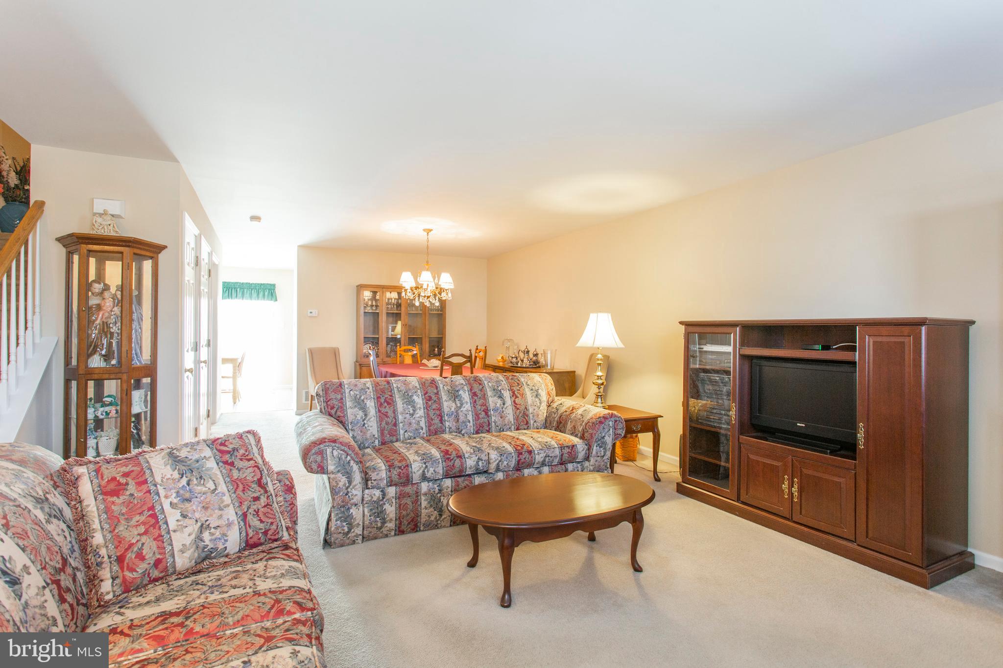 243 Springvalley Way Aston, PA 19014 - Photo 3 of 24 Gallery Image 3