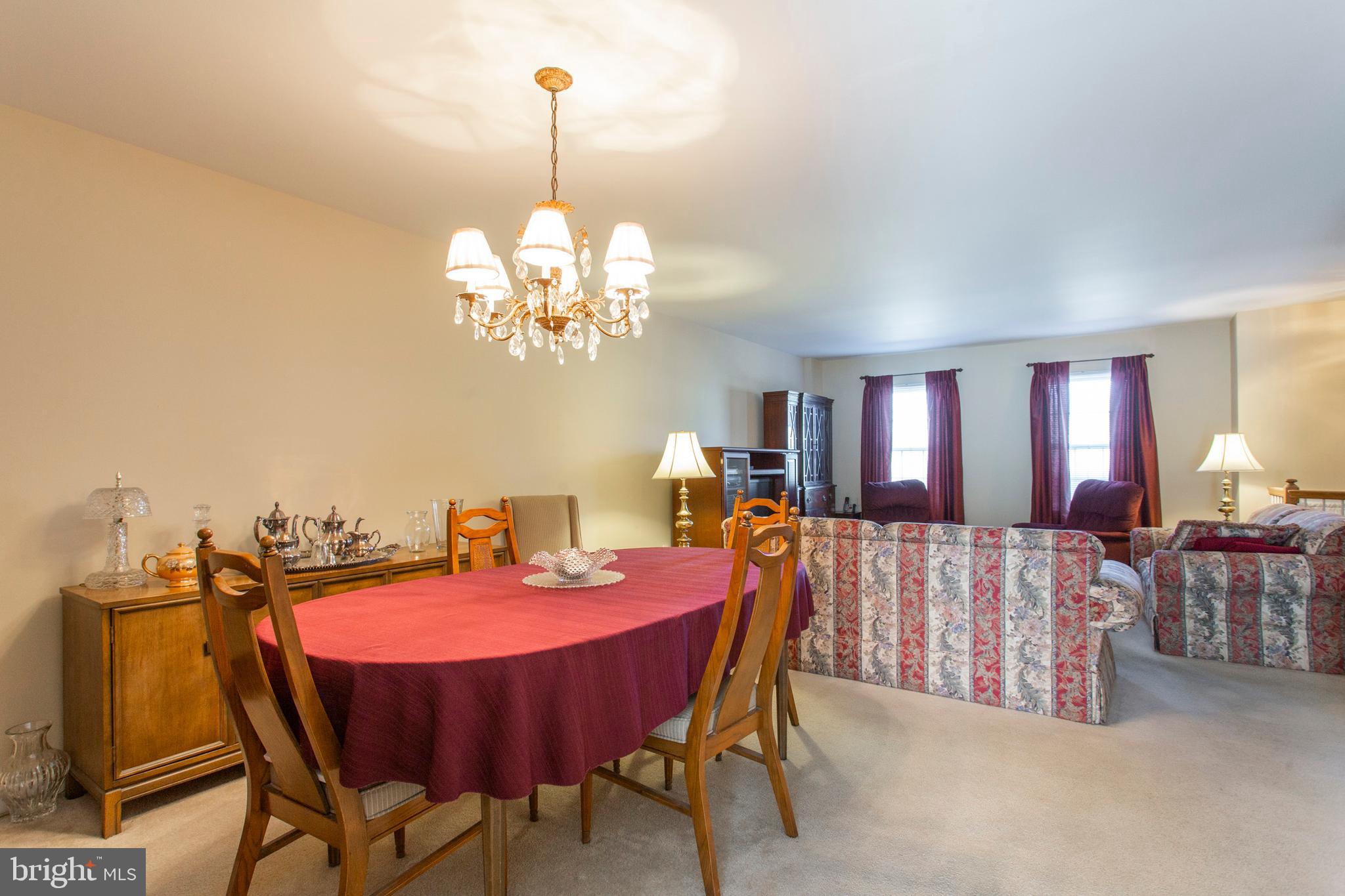 243 Springvalley Way Aston, PA 19014 - Photo 5 of 24 Gallery Image 5