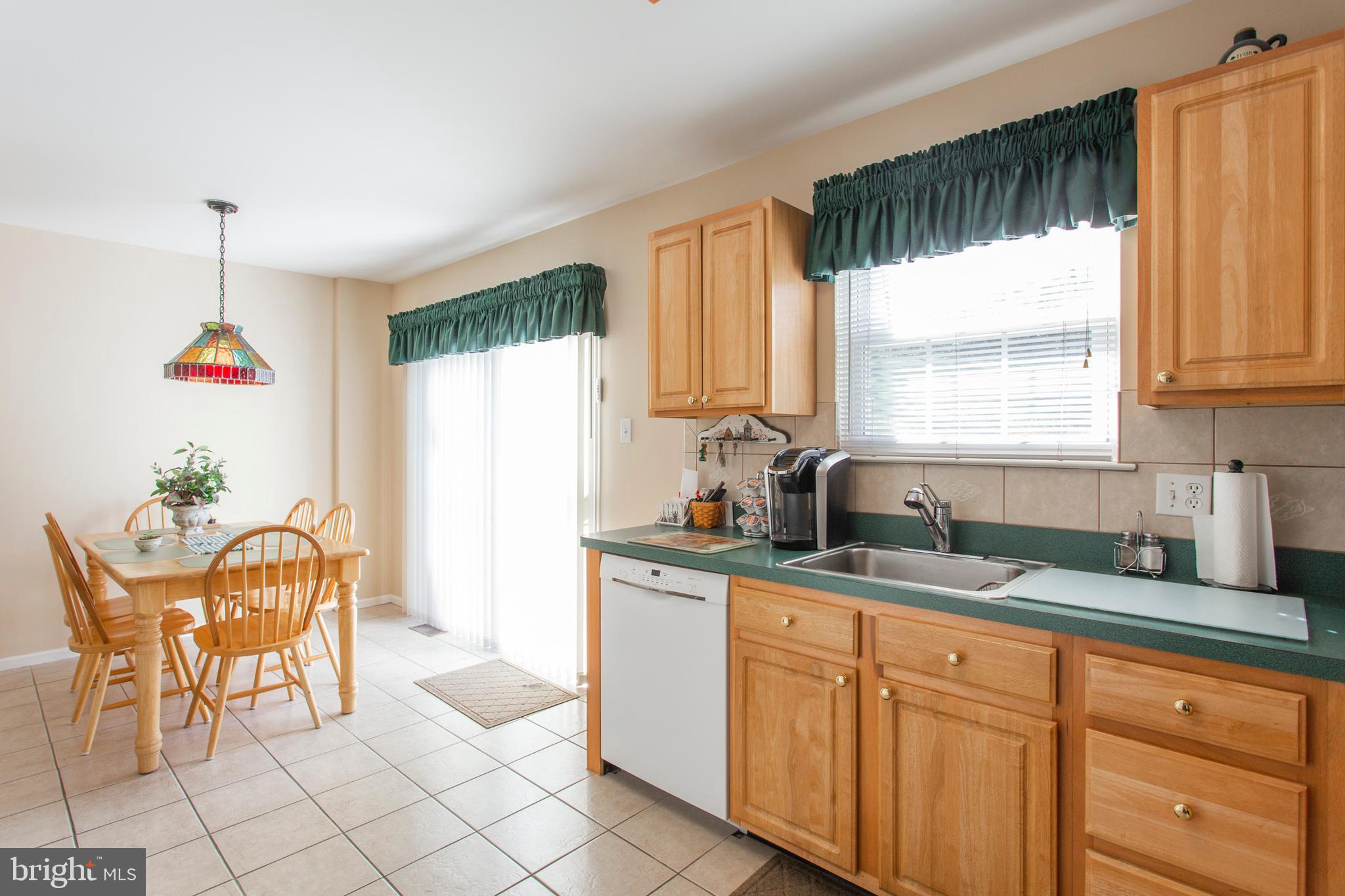 243 Springvalley Way Aston, PA 19014 - Photo 7 of 24 Gallery Image 7