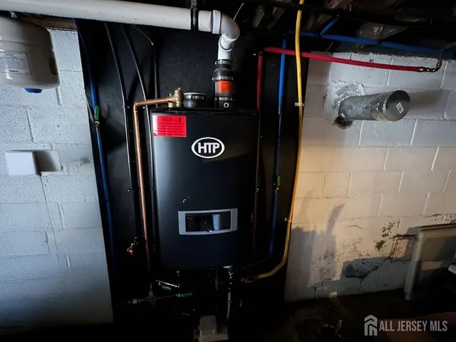 $472,500 | 2476 Princeton Pike, Lawrence Township, NJ 08648