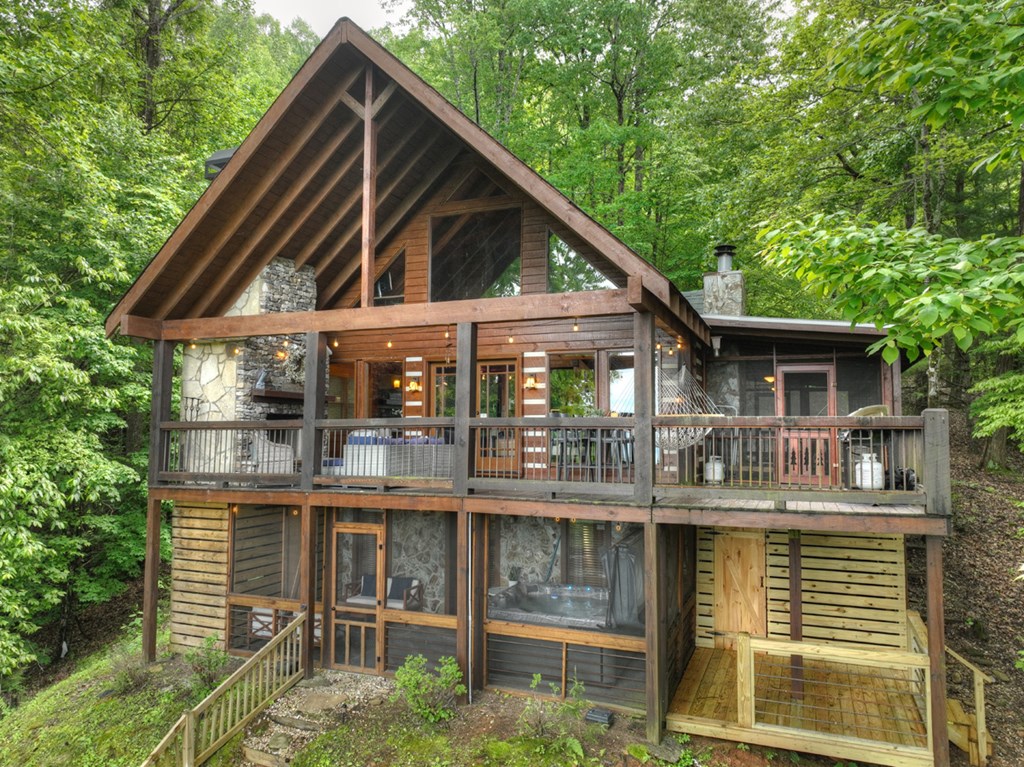 181 Ridge Circle Blue Ridge, GA 30513 - Photo 52 of 59 Gallery Image 52