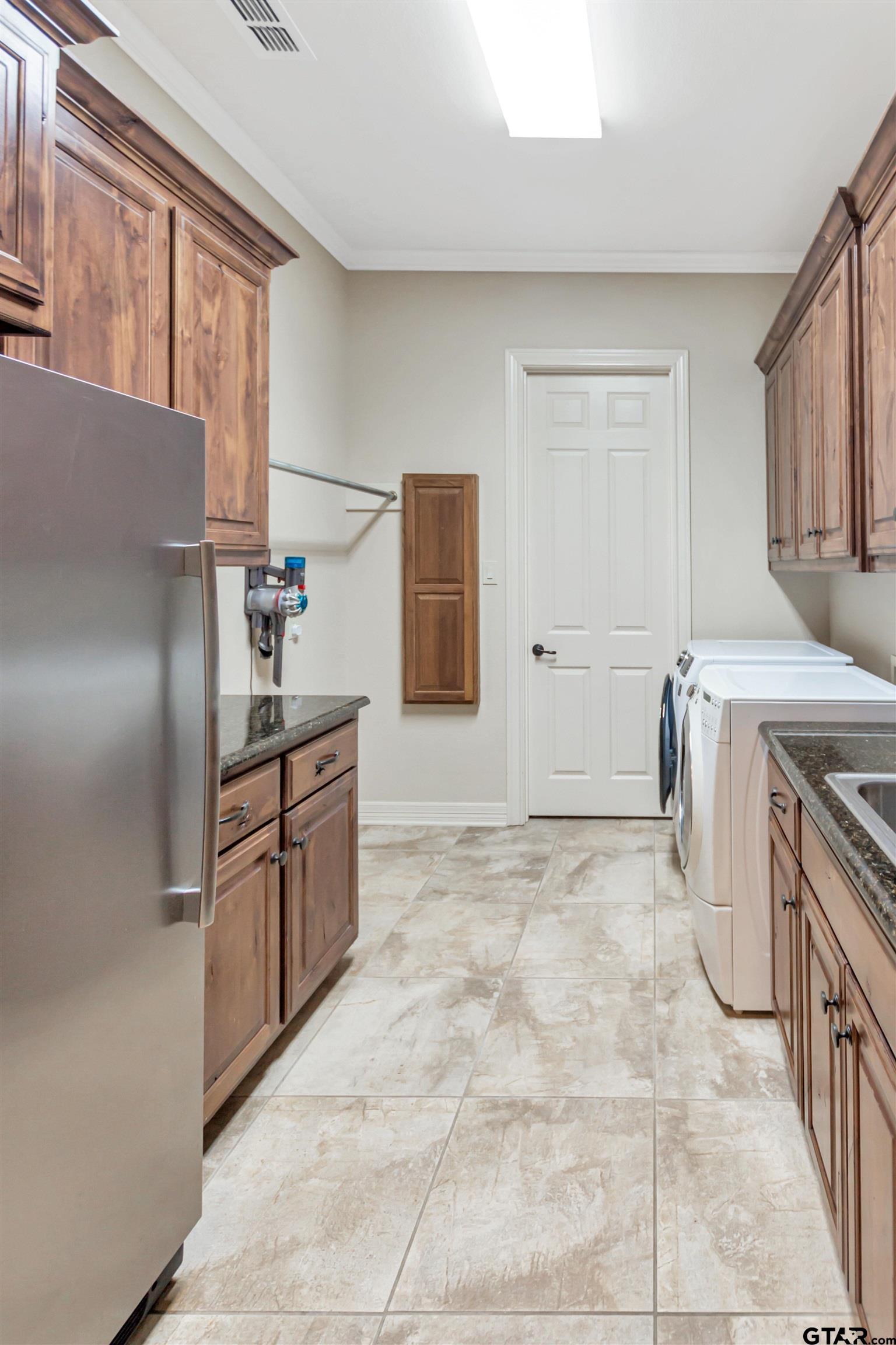 8350 Farm To Market 346 Flint, TX 75762 - Photo 10 of 47 a kitchen with stainless steel appliances granite countertop a sink stove and refrigerator