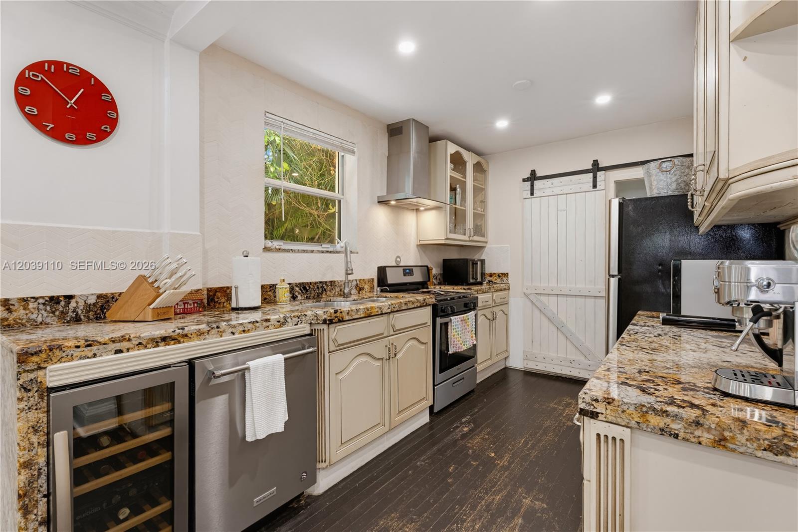 2209 Southwest 57th Court Miami, FL 33155 - Photo 13 of 38