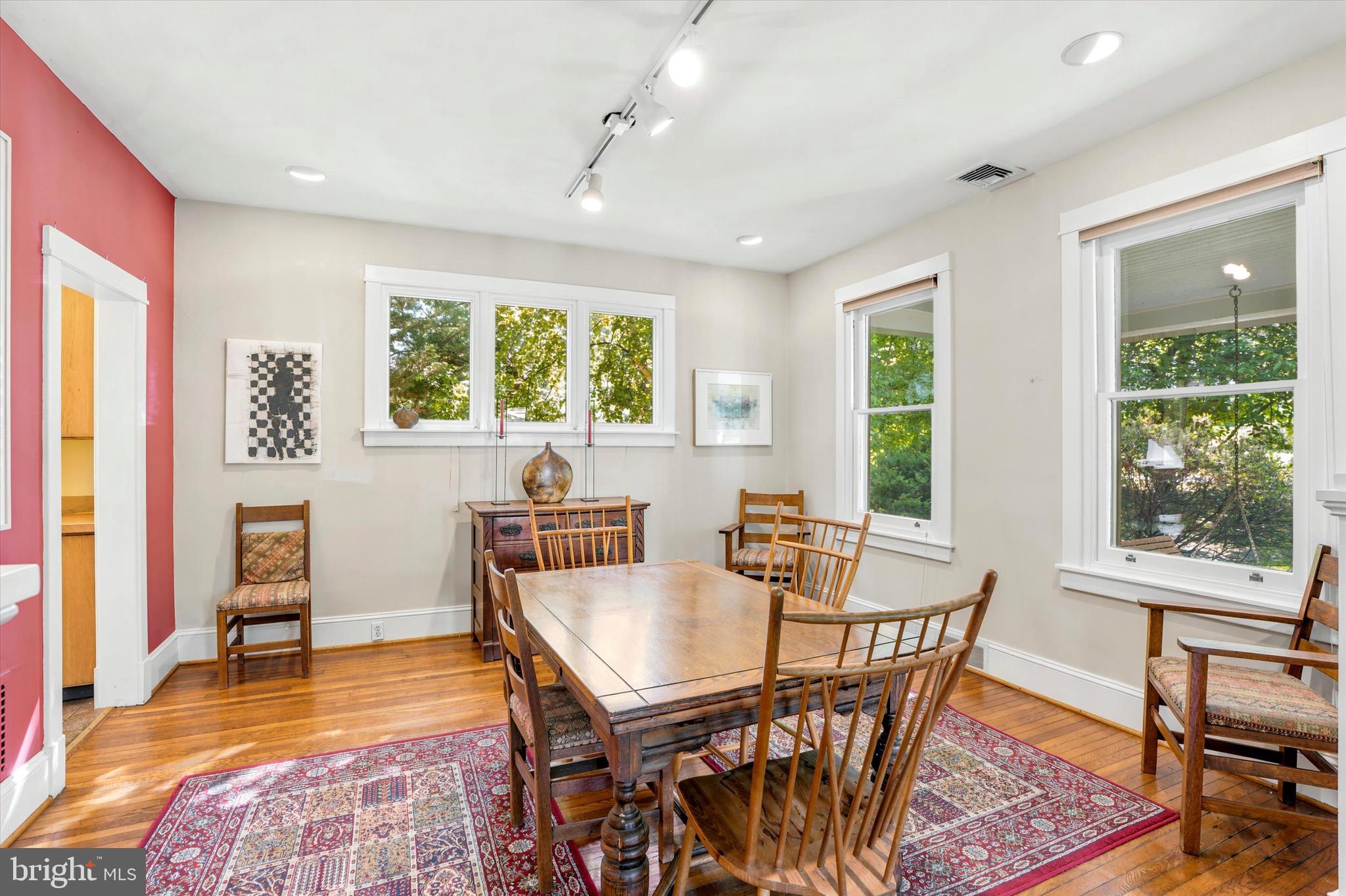 1054 Croton Road Wayne, PA 19087 - Photo 8 of 38