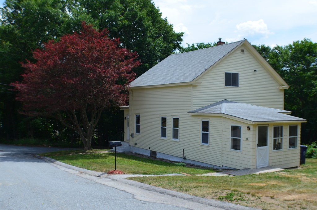 22 Lee Road Dracut, MA 01826 - Photo 2 of 10 Gallery Image 2