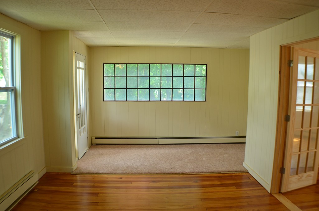22 Lee Road Dracut, MA 01826 - Photo 5 of 10 Gallery Image 5