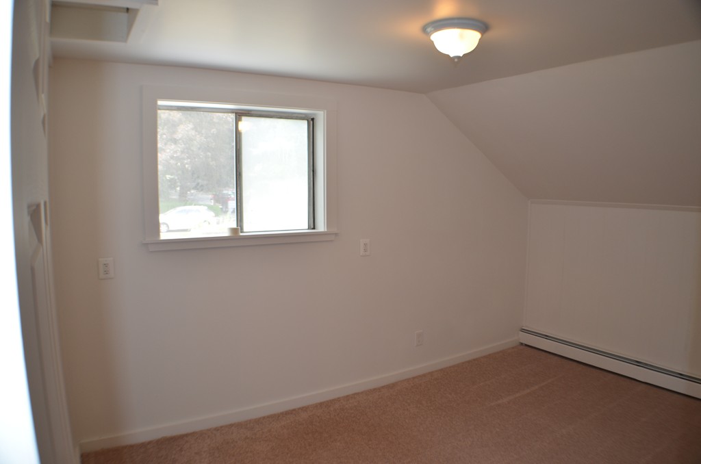 22 Lee Road Dracut, MA 01826 - Photo 7 of 10 Gallery Image 7
