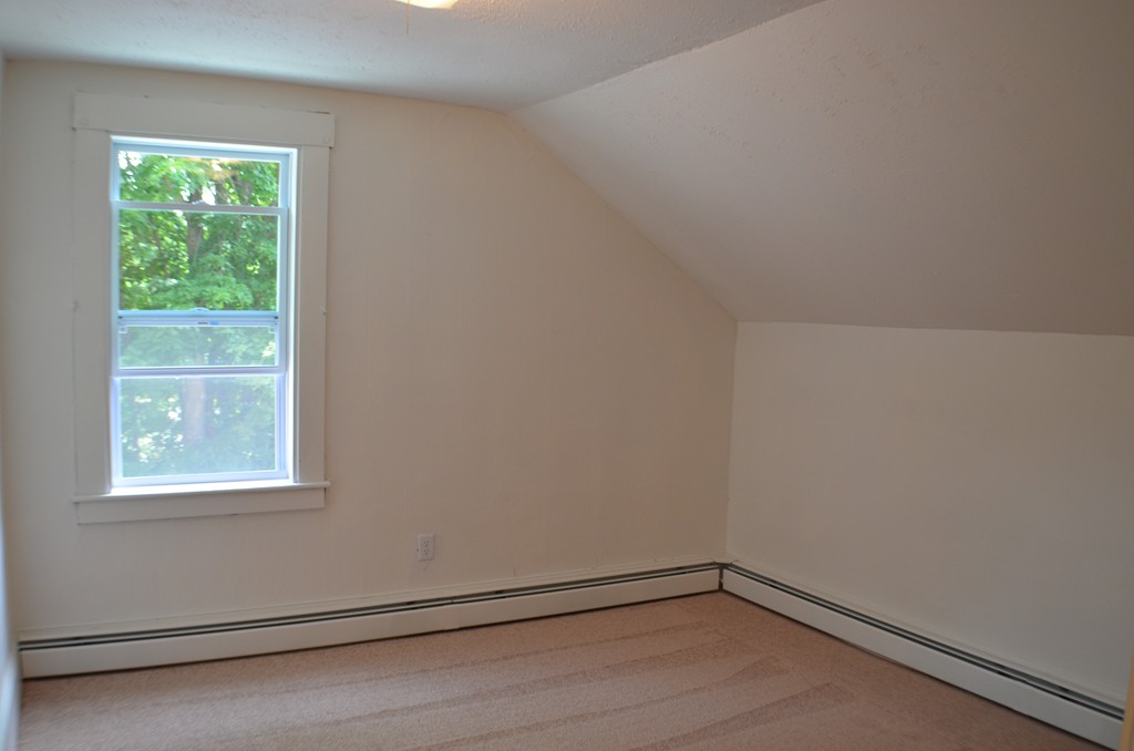 22 Lee Road Dracut, MA 01826 - Photo 9 of 10 Gallery Image 9