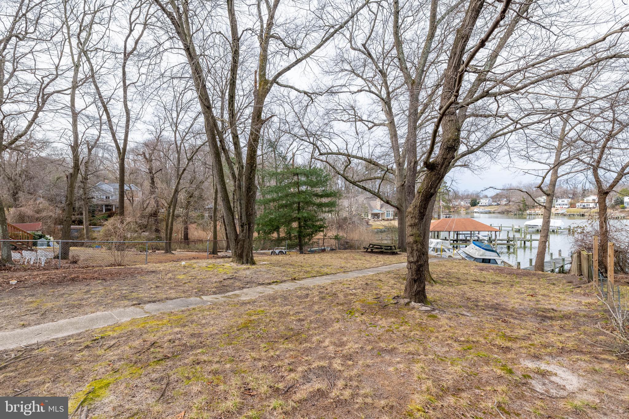 7822 Renshaw Road Pasadena, MD 21122 - Photo 31 of 33 View from backyard