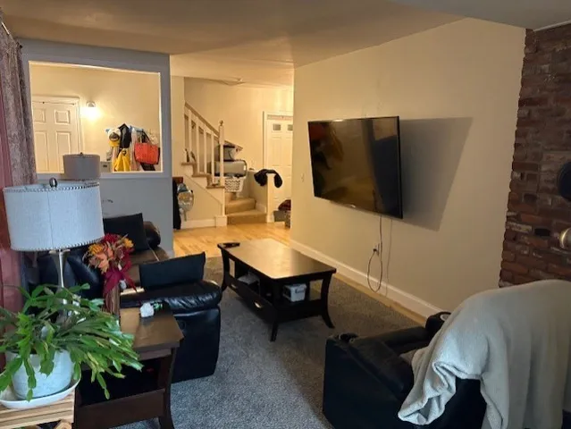 $3,000 | 95 Providence Street, Unit B, Mendon, MA 01756