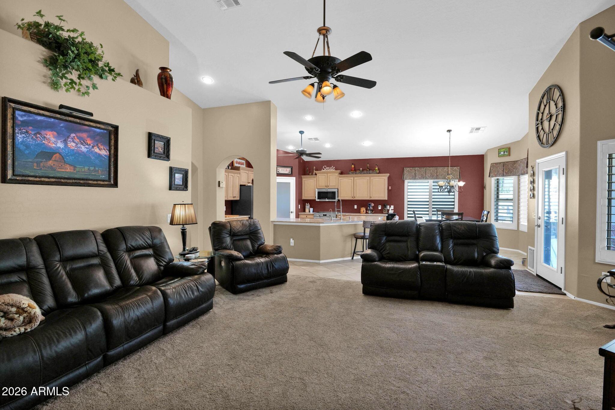 9850 Cotton Road Florence, AZ 85132 - Photo 21 of 47 9850 Cotton - 14Family Room