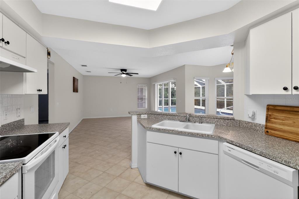 4563 Bayridge Court Spring Hill, FL 34606 - Photo 12 of 28