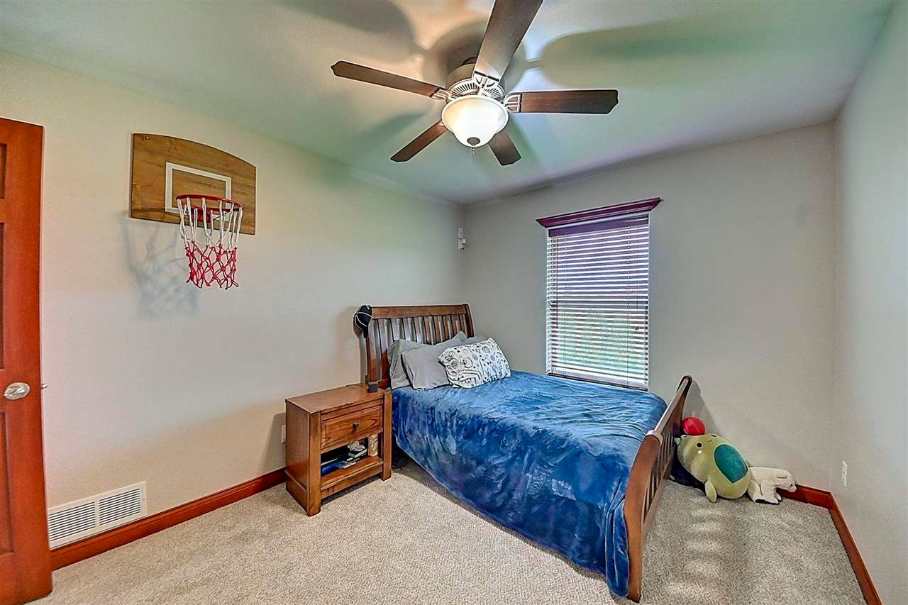 5514 Ruhd Street Southwest Cedar Rapids, IA 52404 - Photo 17 of 34 Gallery Image 17