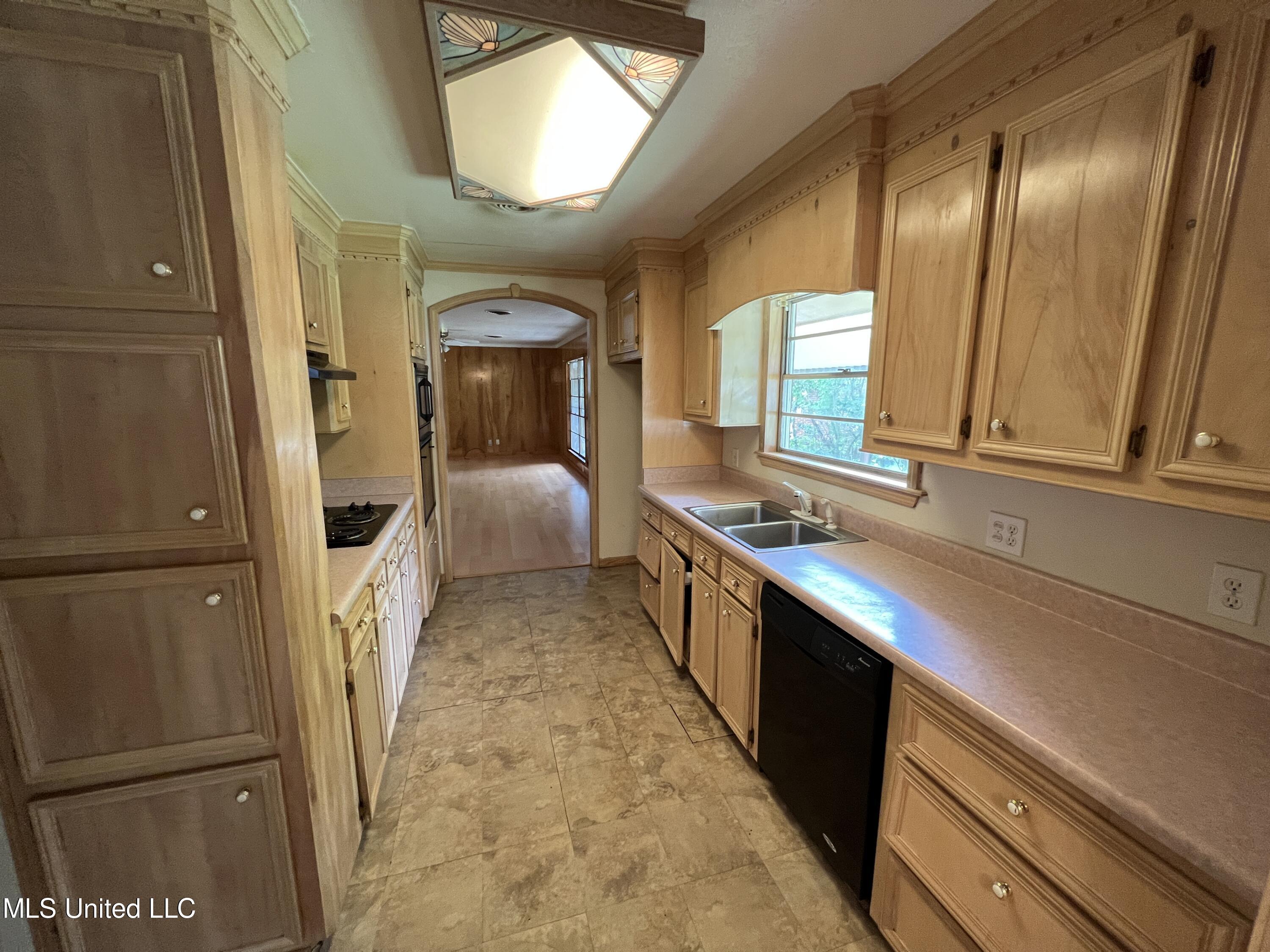 1325 Adkins Boulevard Jackson, MS 39211 - Photo 13 of 17 BE09E850-10E8-407D-BE1D-92EC8302E5D6