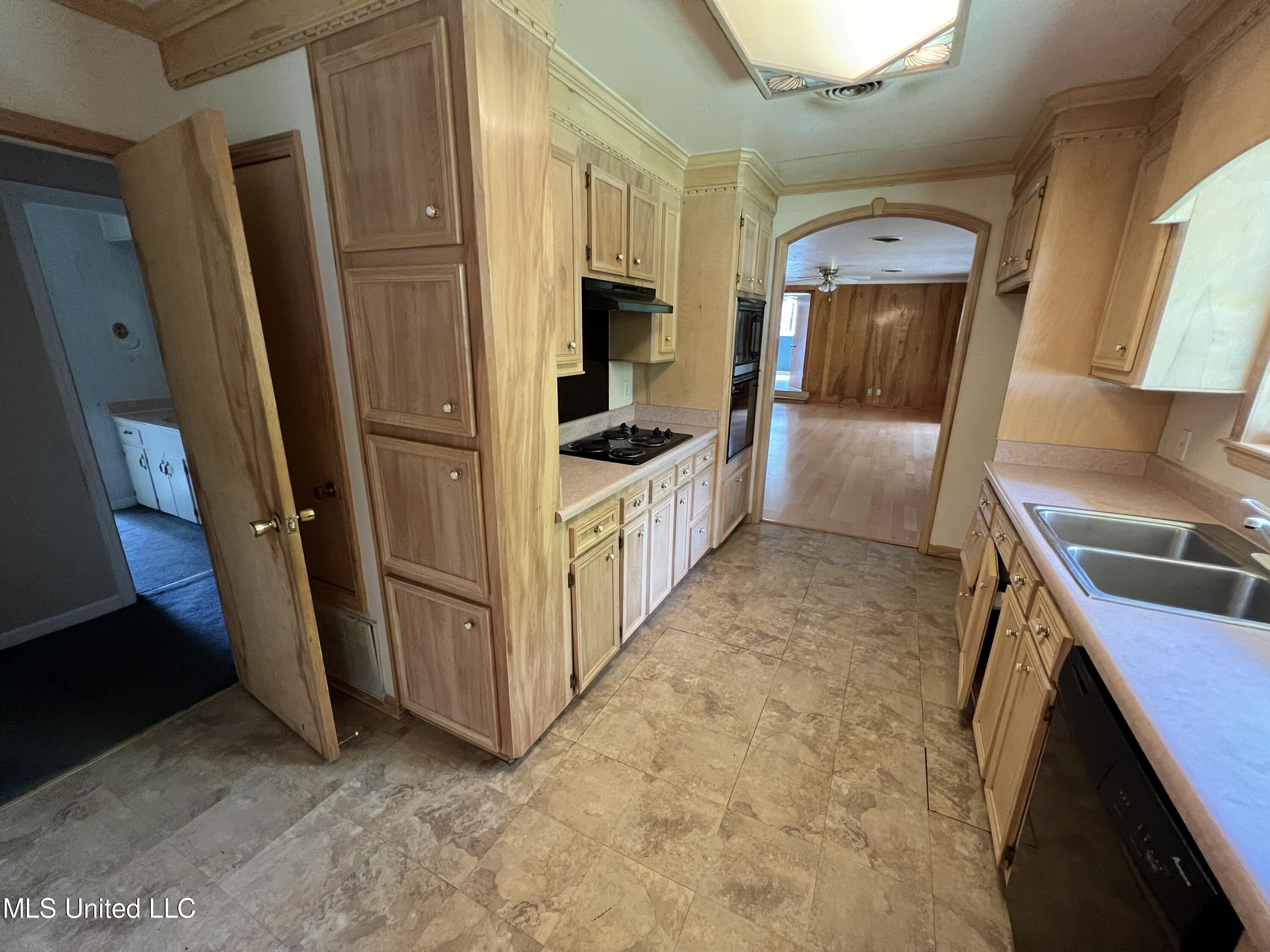 1325 Adkins Boulevard Jackson, MS 39211 - Photo 14 of 17 6C336AA0-C077-40CE-A63E-A5DA01AE39D5