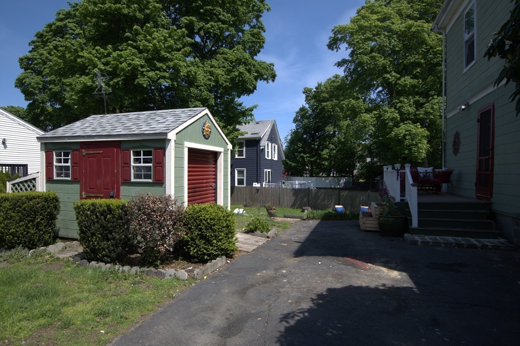 5 Marden Street Saugus, MA 01906 - Photo 19 of 23