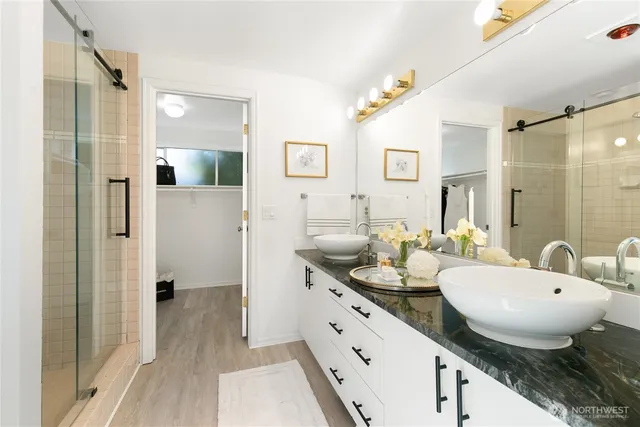 $4,500,000 | 8840 Northeast 24th Street, Clyde Hill, WA 98004