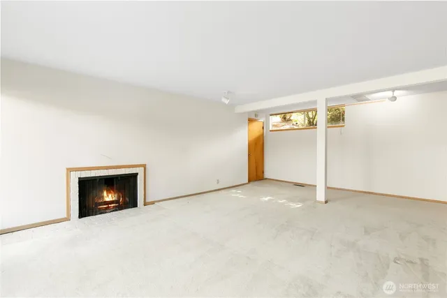 $4,500,000 | 8840 Northeast 24th Street, Clyde Hill, WA 98004