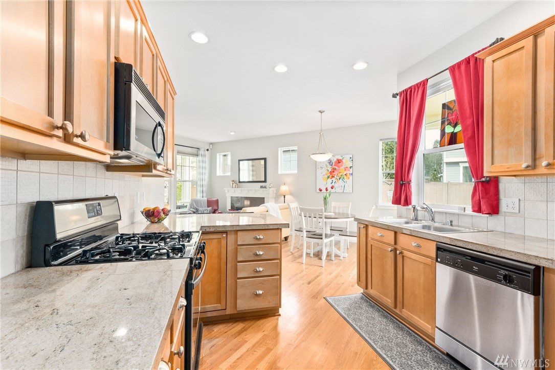 23905 33rd Drive Southeast, Unit 21 Bothell, WA 98021 - Photo 11 of 38