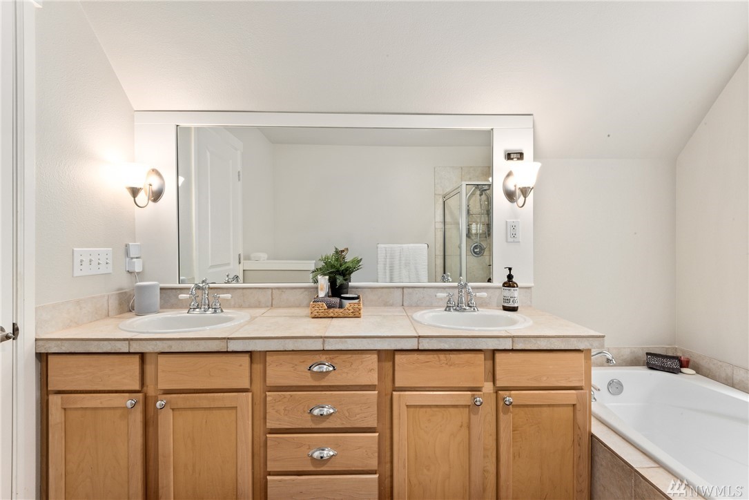 23905 33rd Drive Southeast, Unit 21 Bothell, WA 98021 - Photo 22 of 38