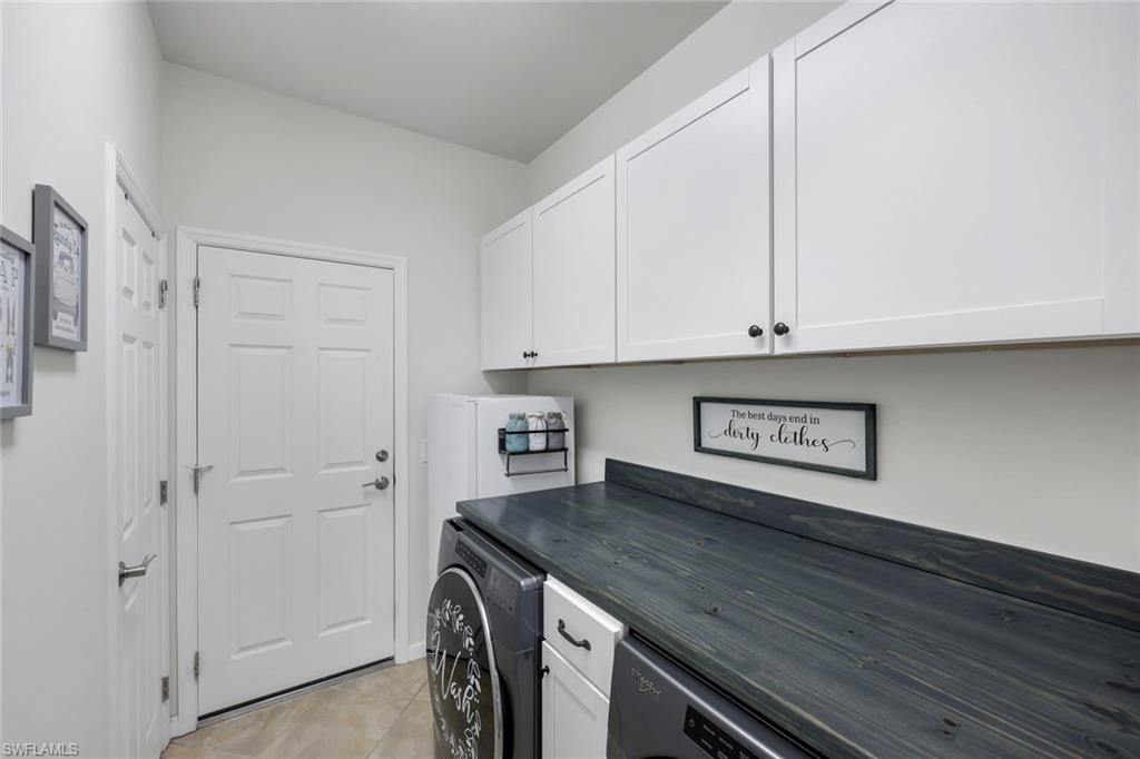 20005 Parrot Key Court Estero, FL 33928 - Photo 18 of 28