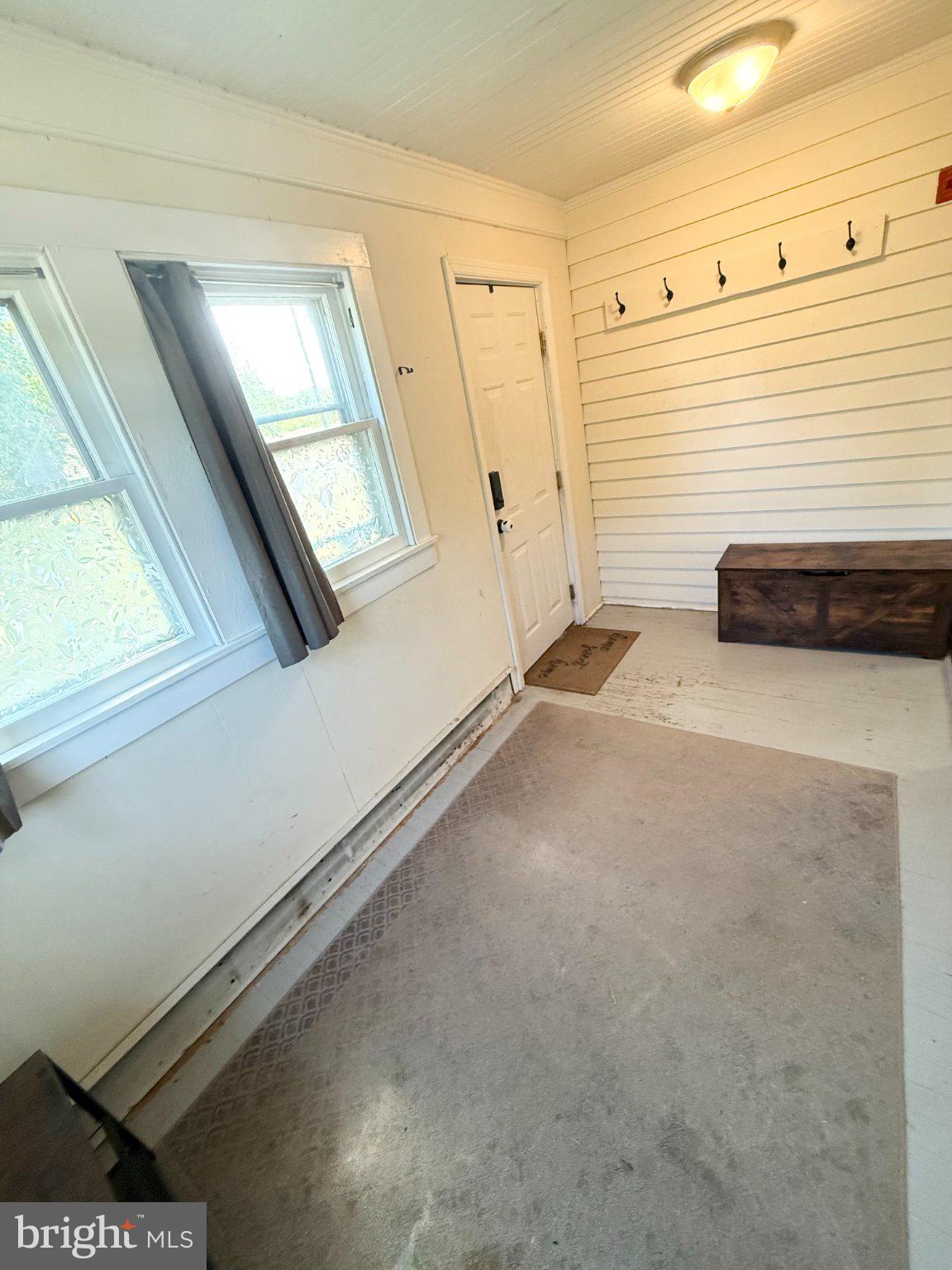 504 Sunset Boulevard Ridgely, MD 21660 - Photo 14 of 29 Entryway