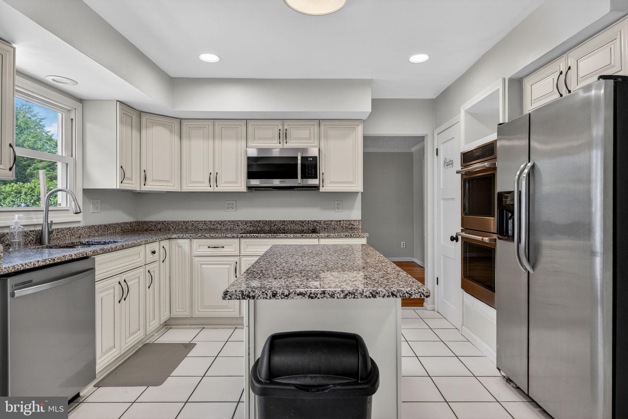 216 Hamilton Road Marlton, NJ 08053 - Photo 14 of 64