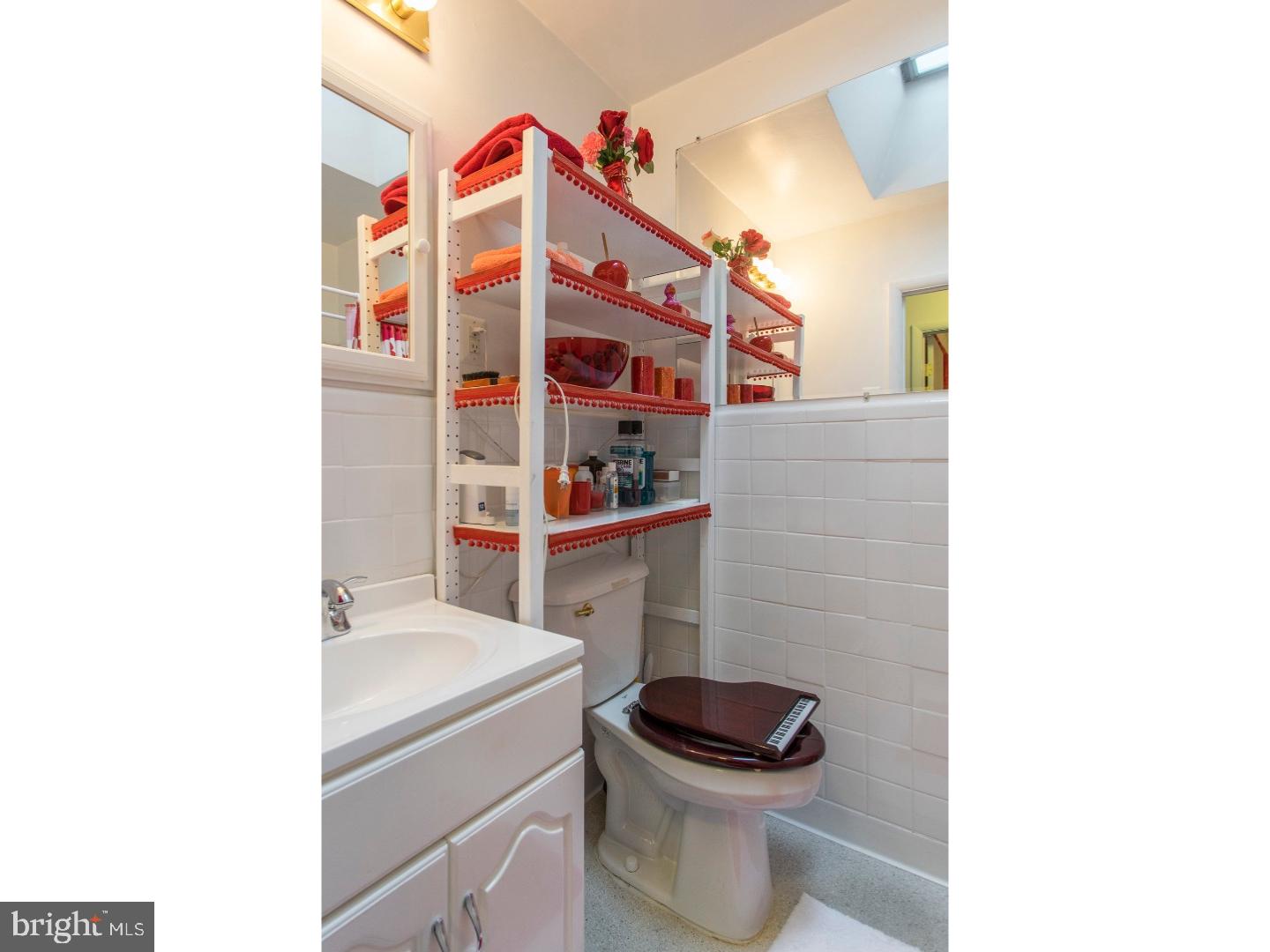 614 Wanamaker Road Jenkintown, PA 19046 - Photo 9 of 20 Bathroom