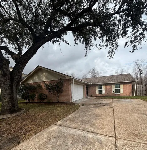 $1,700 | 2908 Sandpiper Drive, Baytown, TX 77521