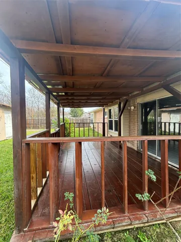 a view of a balcony with outer view