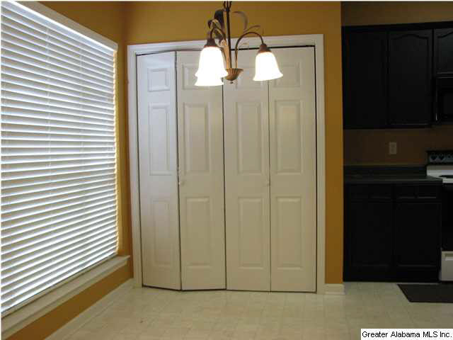 610 Parkside Circle Helena, AL 35080 - Photo 5 of 20