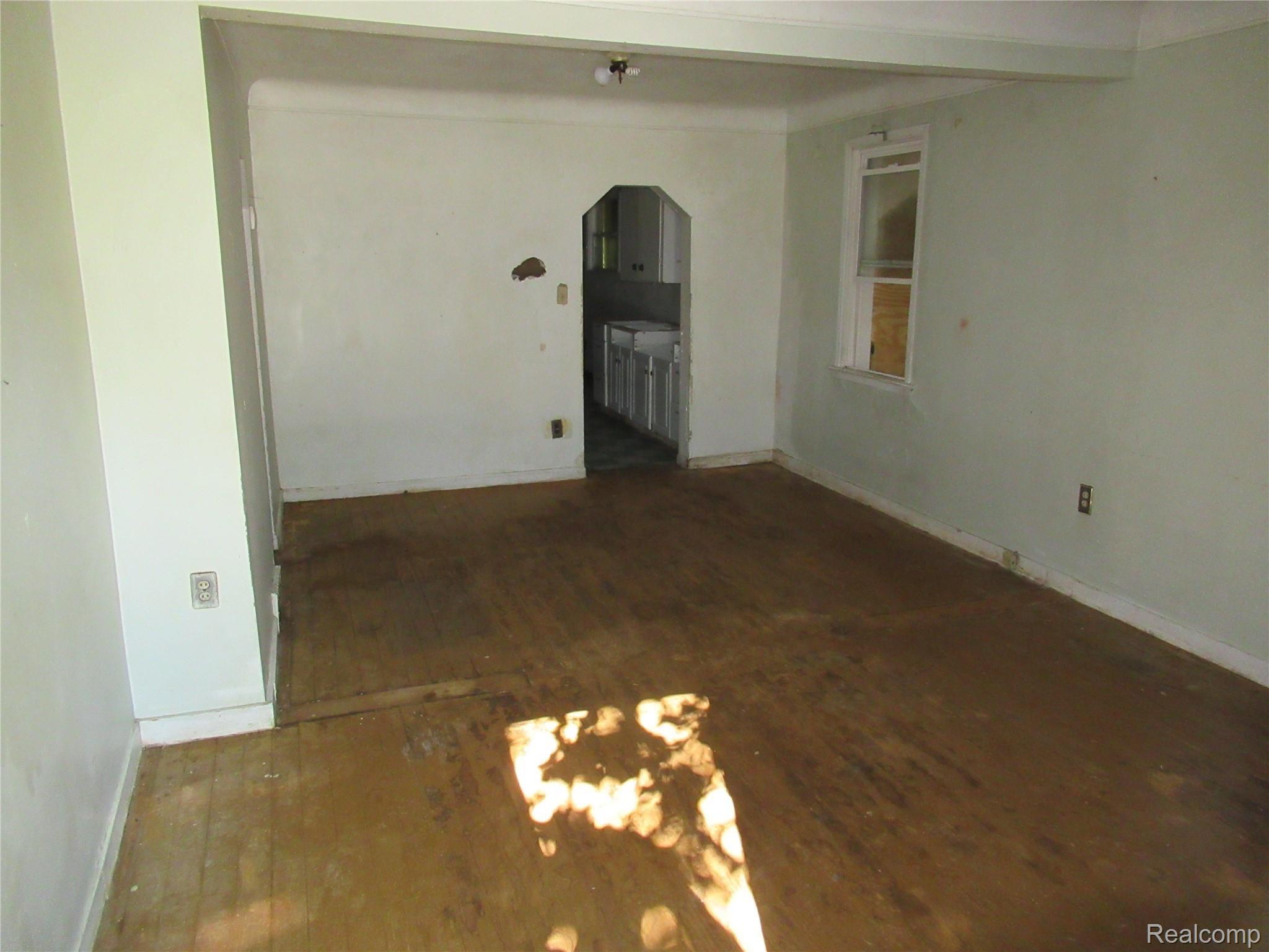 16145 Lahser Road Detroit, MI 48219 - Photo 3 of 11 IMG_0002.JPG