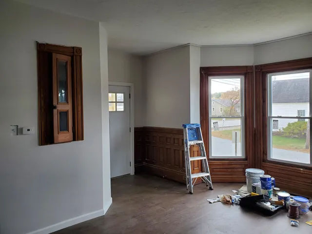 $1,850 | 17 Canaan Street, Unit 1, Canaan, NH 03741