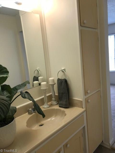 1714 North Hamilton Street, Unit J High Point, NC 27262 - Photo 8 of 15 Gallery Image 8